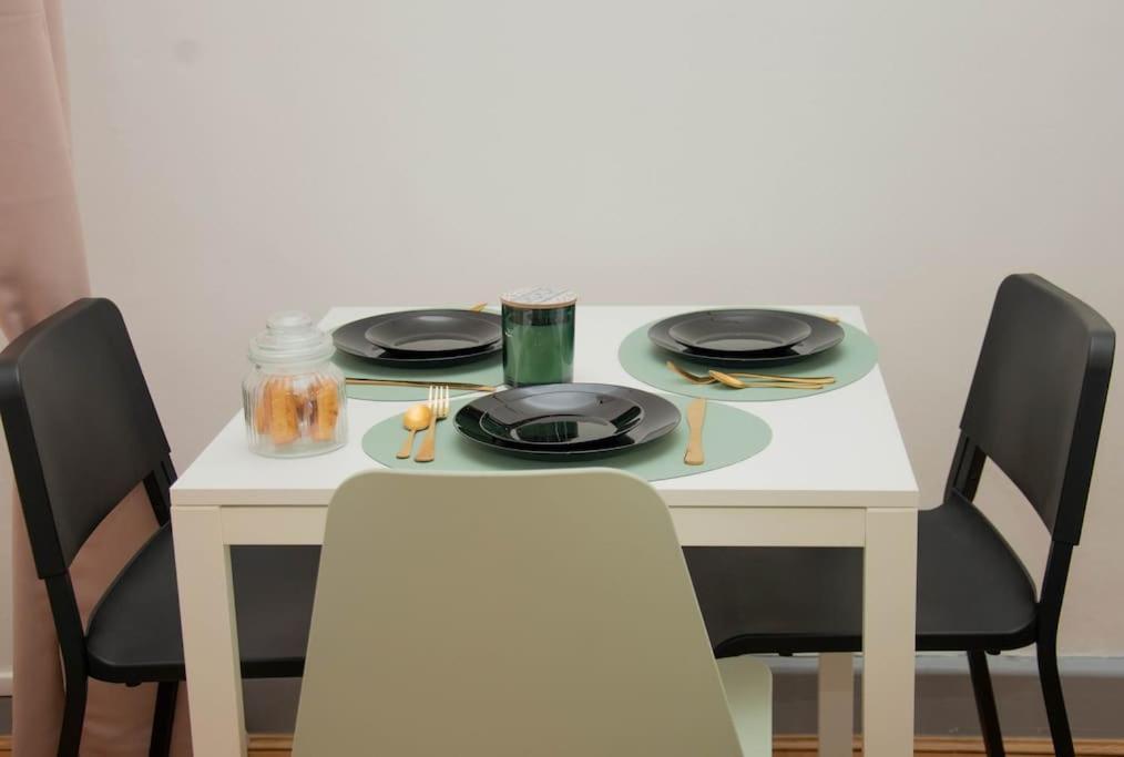 Apartament Le Moineau -Poterne -Parking Gratuit -Calme-Centre Valenciennes Zewnętrze zdjęcie