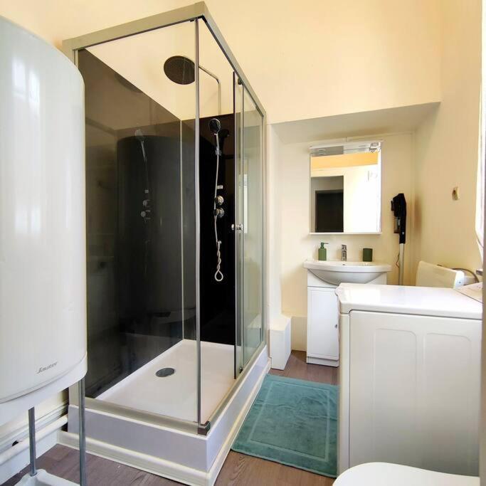 Apartament Le Moineau -Poterne -Parking Gratuit -Calme-Centre Valenciennes Zewnętrze zdjęcie